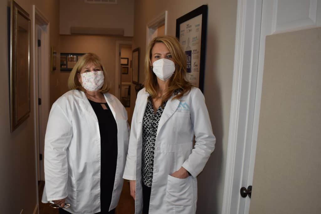 Dr. Lynda Klee and Dr. Tiffany Ahlberg wearing Masks during Covid-19 precautions.